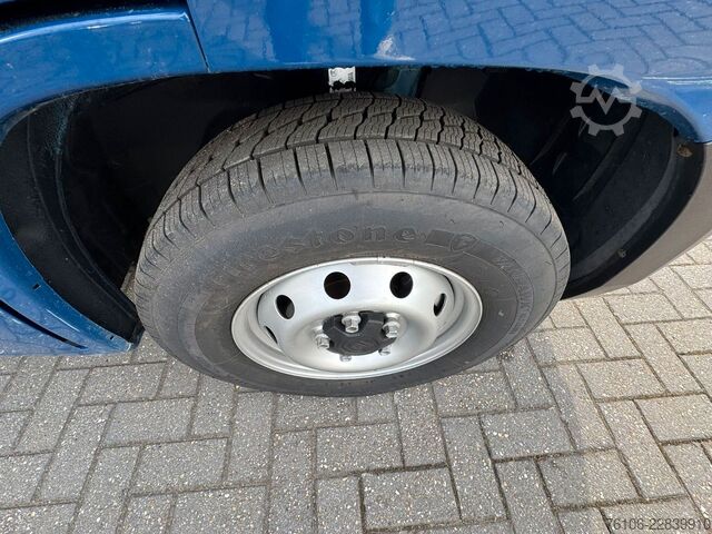 Furgoneta caja FIAT Ducato Koffer mit LBW *Klima*Kamera*Navi*