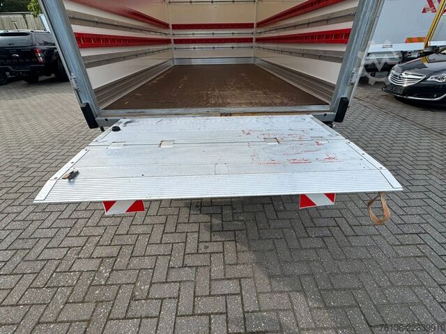 Furgoneta caja FIAT Ducato Koffer mit LBW *Klima*Kamera*Navi*