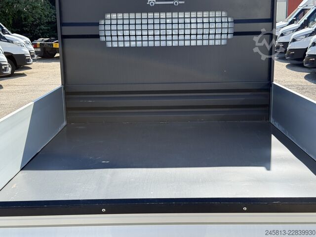 רכב מסחרי דמפר תלת-כיווני Iveco daily 35-160