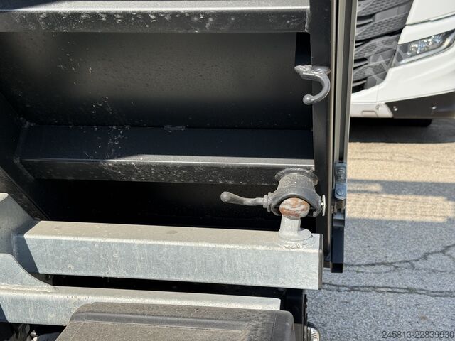 רכב מסחרי דמפר תלת-כיווני Iveco daily 35-160