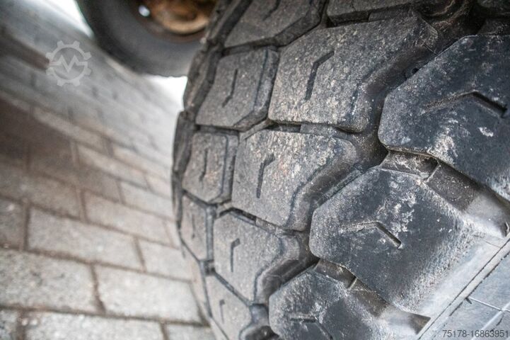 Kamion hale FRUEHAUF BENNE ENROCHEMENT