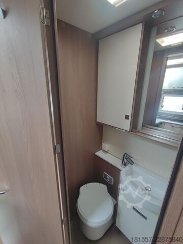 Camper semintegrato BÜRSTNER Lyseo TD 744