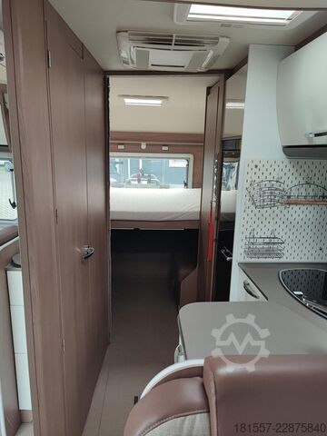 Camper semintegrato BÜRSTNER Lyseo TD 744