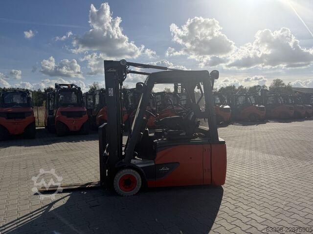 Elektrisk trehjulsgaffeltruck Linde E16L-02