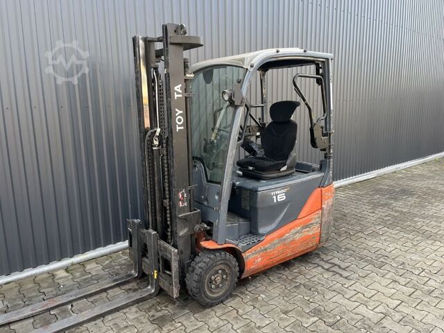 Forklift elektrik me 3 rrota Toyota 8 FBE16T