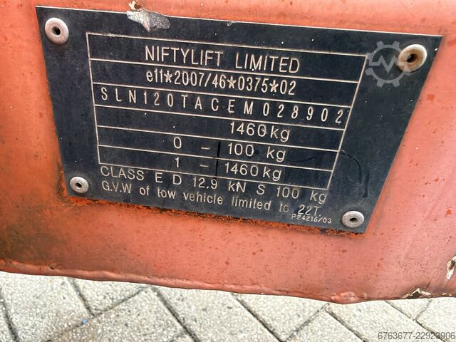 Nifty Lift 120 TAC plataforma elevadora remolcable eléctrica, altura de trabajo 12,2 m, año 2014, ma NIFTYLIFT 120 TAC Aanhanger hoogwerker Elektrisch 12.2M Werkhoogte 2014 DE Registratie