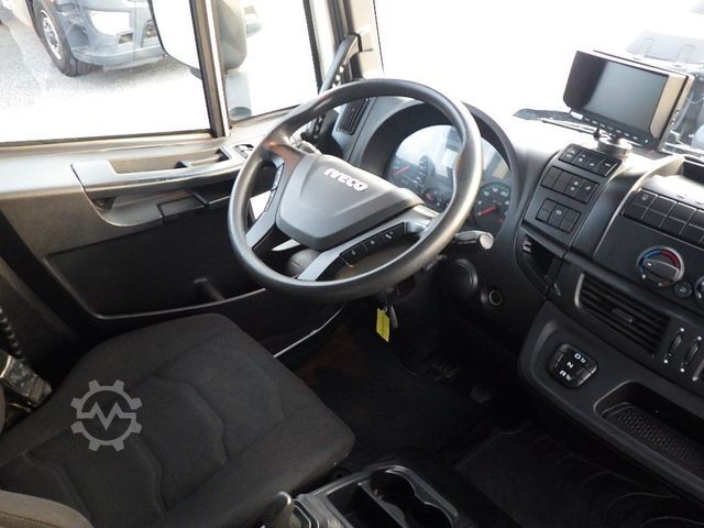 박스 트럭 IVECO ML 160 E 32 P Koffer 7,25m/LBW/AHK/Klima/69 tkm
