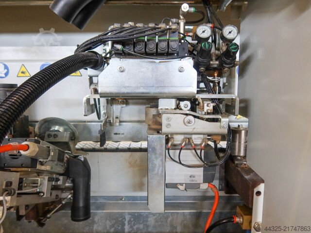 Bordatrice su un solo lato BIESSE AKRON 1330 A