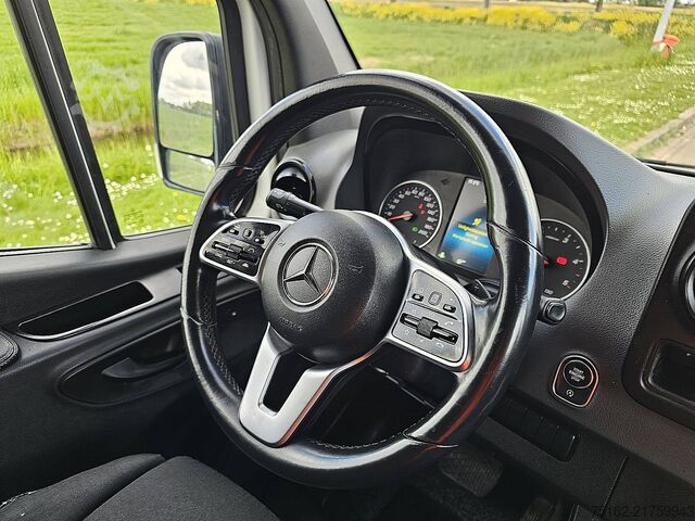 Korkeakattoinen farmari MERCEDES-BENZ SPRINTER 315 L3H2 Maxi Automaat!