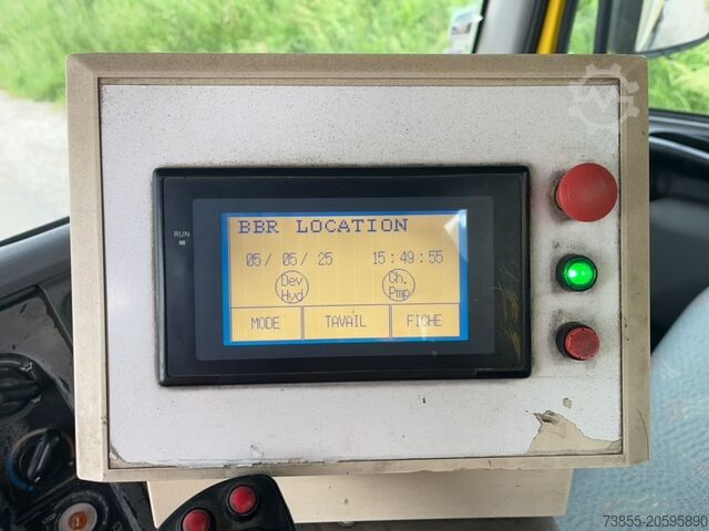 épandeur de gravier Renault Midlum 180 Dci