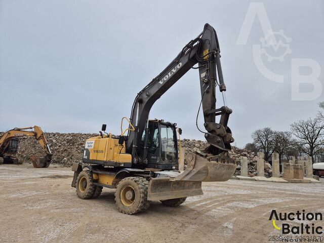 Колесный экскаватор Volvo EW 140 C