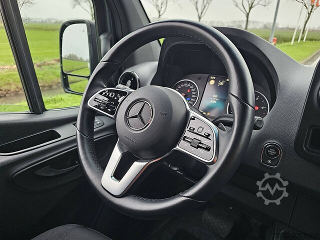 Mobil station wagon beratap tinggi MERCEDES-BENZ SPRINTER 315 L2H2 LED Navi