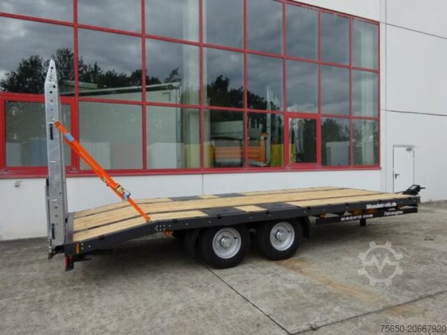 Reboque com plataforma rebaixada Möslein TTT 11- 6,28P  Neuer Tandemtieflader