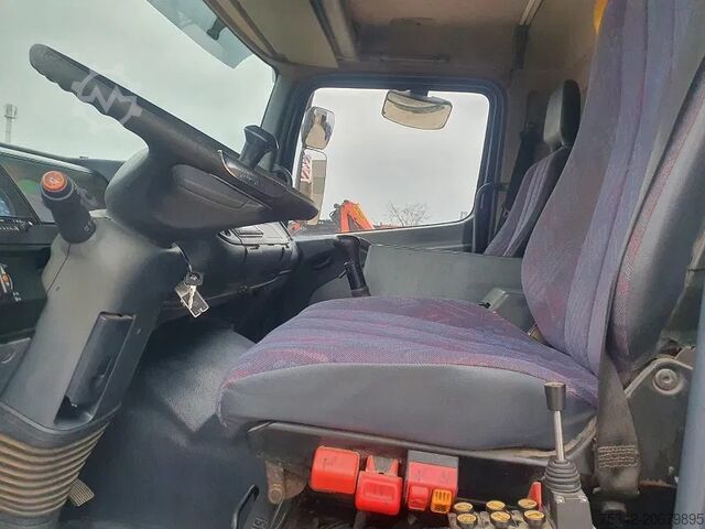 Autogru Mercedes-Benz Atego 1928