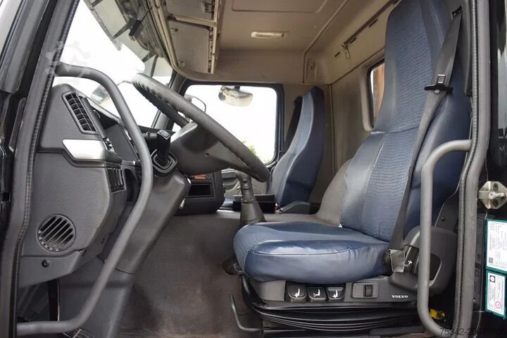 Nosturiauto Volvo FM 330