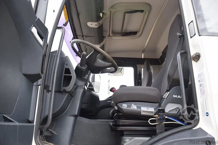 Crane truck MAN TGA 26.320