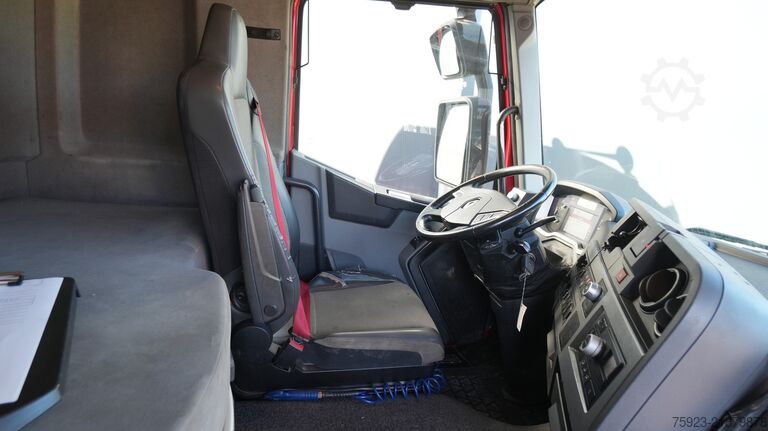 标准-SZM Renault T 460 tractor unit 648.900KM