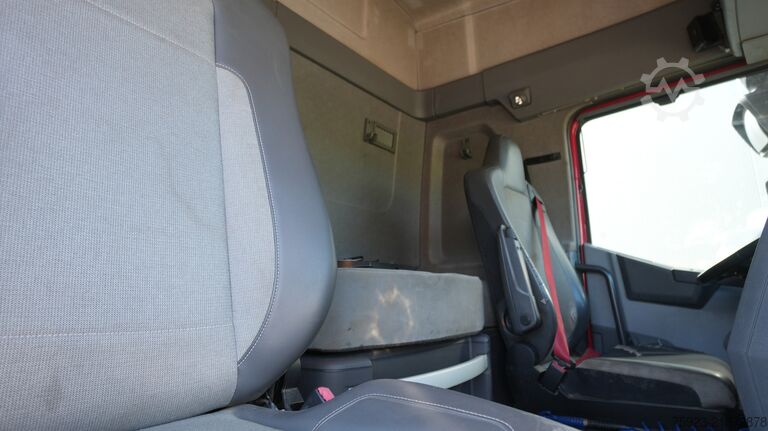 标准-SZM Renault T 460 tractor unit 648.900KM