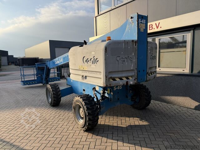  GENIE S-45 Telescoop hoogwerker / boomlift  4x4 DEUTZ DI