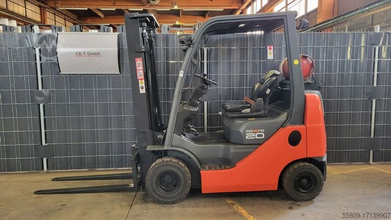 LPG kahveltõstukid Toyota 8FGKF20 // SS // 1.404 Std.