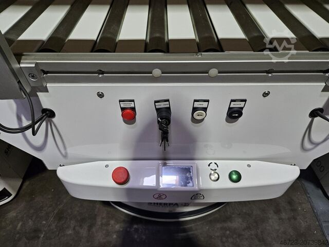 Šoninis transportavimo robotas Sherpa Mobile Robotics Serie-B