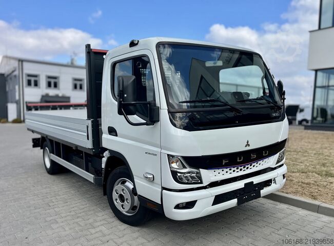 Transporter with flatbed Fuso e Canter 4C15 Pritsche