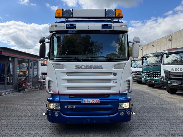 Crane yang terpasang pada truk Scania R380 6X2*4 Kipper mit Kran HIAB 220
