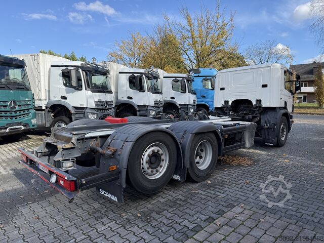 Rangka truk Scania P280 6X2*4