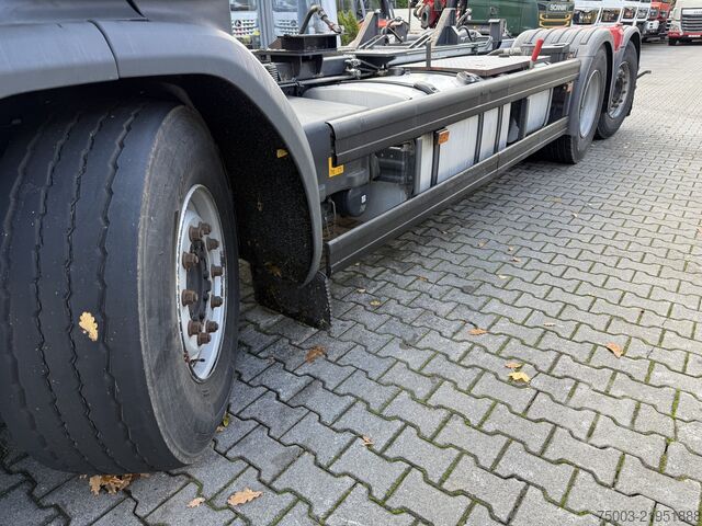 Rangka truk Scania P280 6X2*4