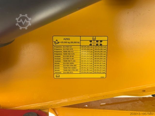 Autocarro ribaltabile VOLVO A25G Dumper 9.722 h Baujahr 2021