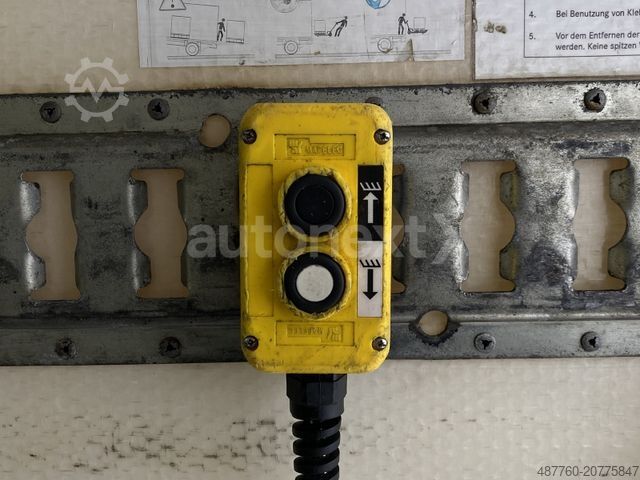 Sandučar VOLKSWAGEN Crafter 35 *Ladebordwand* LED+NAVI+TEMPOMAT 4606