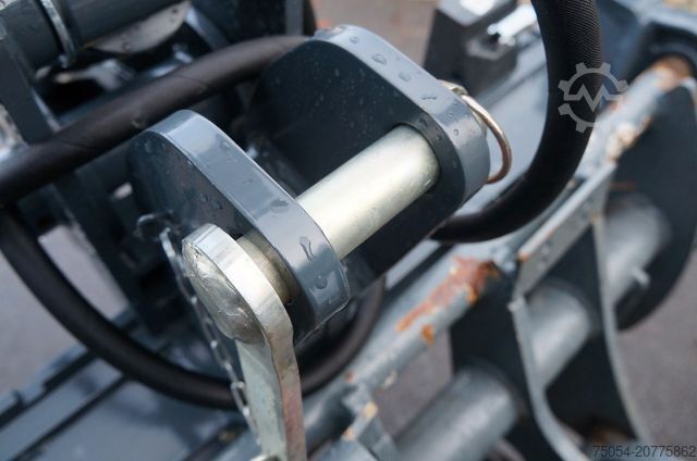 Meža transportlīdzeklis SAMASZ Palettengabel mit Holzhalter