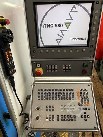 Pusat permesinan vertikal AVIA VMC1000