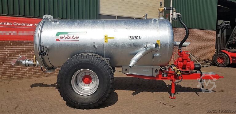 उर्वरक वितरक Vaia MB 45 Water tank