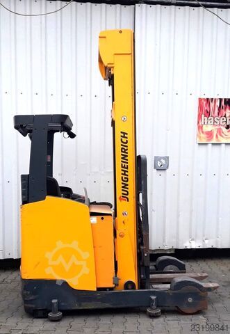 Rinktuvinis krautuvas Jungheinrich ETM 325