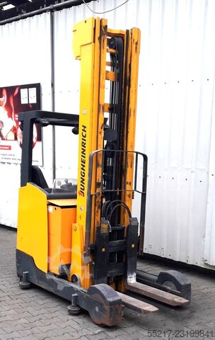 Rinktuvinis krautuvas Jungheinrich ETM 325