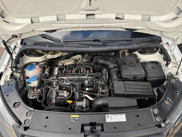 Volkswagen Caddy 1.6 TDI L1 Airconditioning Cruisecontrol Dealeronderhouden Half leder VW Caddy 1.6 TDI L1 Clima Cruise Dealer Onderhoude...
