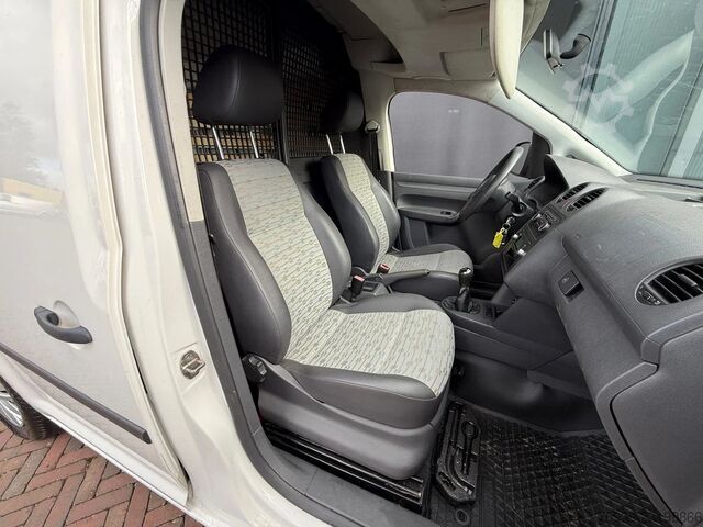 Volkswagen Caddy 1.6 TDI L1 Airconditioning Cruisecontrol Dealeronderhouden Half leder VW Caddy 1.6 TDI L1 Clima Cruise Dealer Onderhoude...