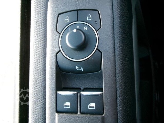 Minibus FORD Tourneo Custom Active 340L1 PHEV AHK Matrix 360K