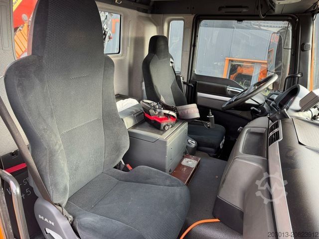 Autokran MAN TGS 18.360 4x4 Kipper Kran PALFINGER Winterd.