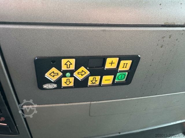 Kipper LKW MAN TGS 18.360 4x4 Kipper Kran PALFINGER Winterd.