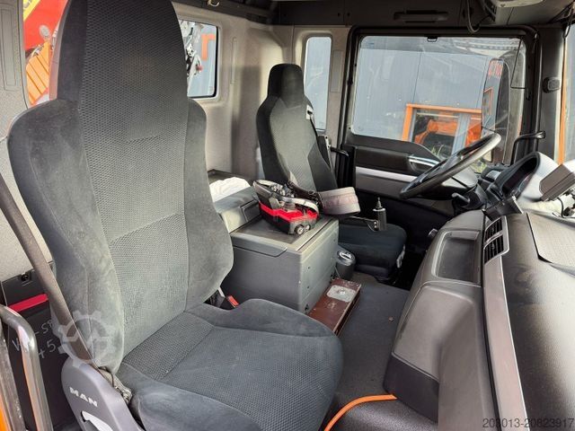 Kipper LKW MAN TGS 18.360 4x4 Kipper Kran PALFINGER Winterd.