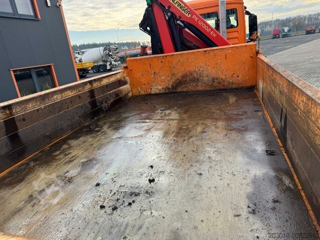 Kipper LKW MAN TGS 18.360 4x4 Kipper Kran PALFINGER Winterd.