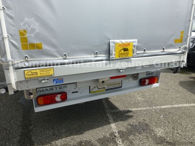 Furgon cu prelată laterală RENAULT NEW Master Pritsche Plane Schlafkabine