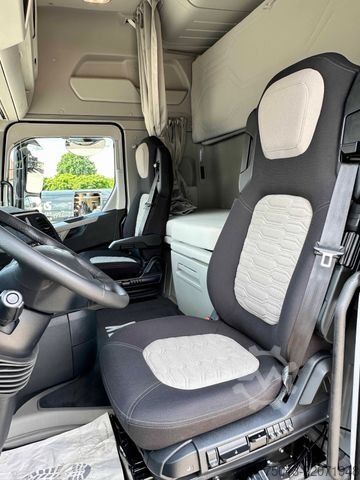 표준 트랙터 유닛 FORD F-MAX 500 in Voll-Ausstattung, Kipphydr. MIETEN?