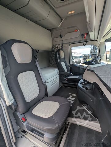 יחידת גרר סטנדרטית FORD F-MAX 500 in Voll-Ausstattung, Kipphydr. MIETEN?