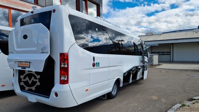รถมินิบัส IVECO 2x Daily 70 Lagerfahrzrug Ferqui Sunrise 2,5 m B