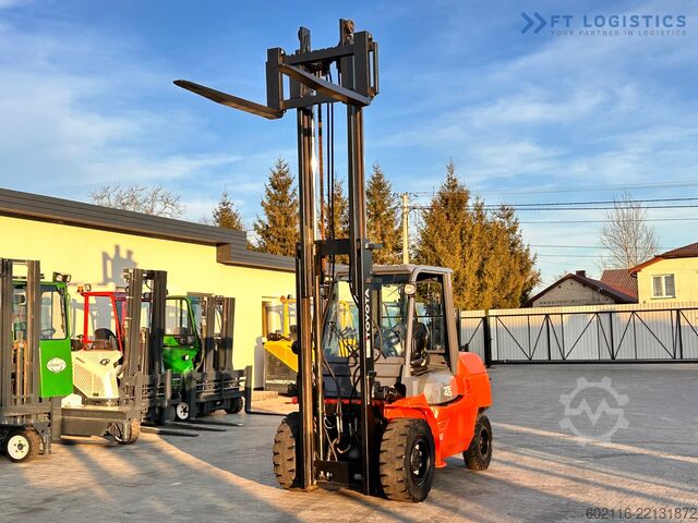 възможен мотокар Toyota 42-4FD40 / DIESEL / 4500KG / DUPLEX / FO