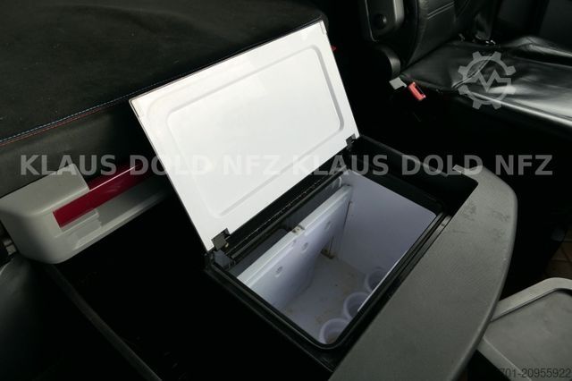 Standardni tegljač RENAULT T 520 Retarder 2-XL-Tank Standklima Sondermodell