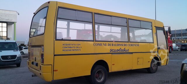 Iveco Eurocargo 8060 Scuolabus 43+1 Cacciamali